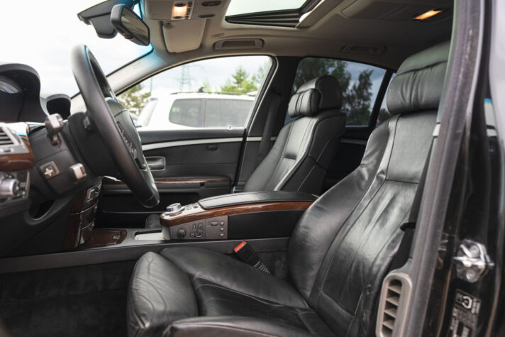 BMW 730