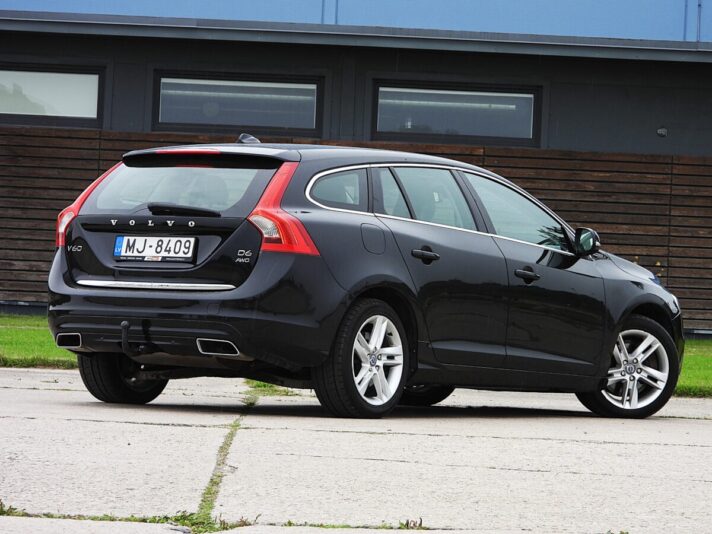 VOLVO V60 PLUG IN HYBRID