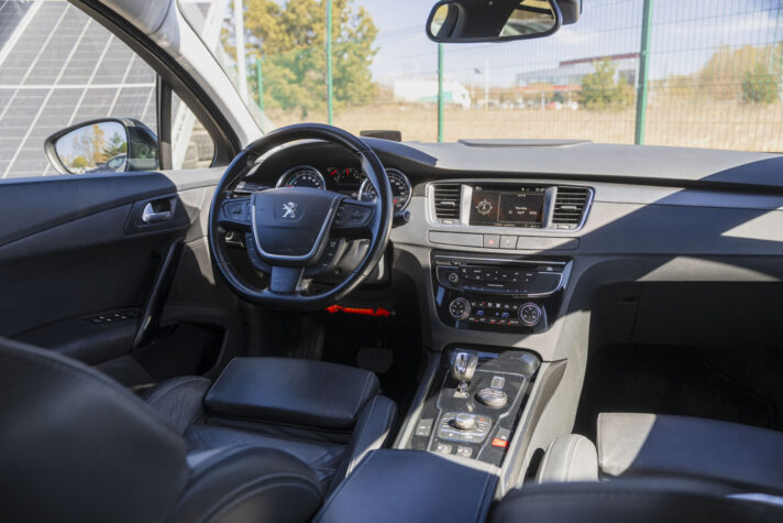 PEUGEOT 508