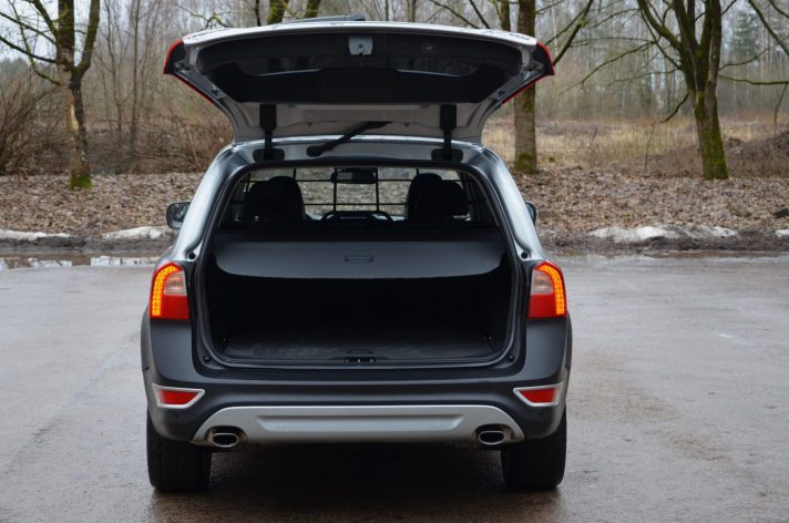 Tikko ievests. Volvo Xc70 2.4D5 (158kw-215z/s) Dīzelis 4×4 Awd pilnpiedziņas ar automātisko ātrumkārbu.