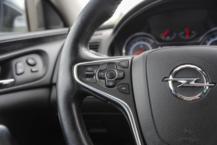 OPEL INSIGNIA SPORTS TOURER SW