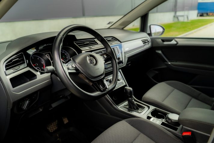 VW TOURAN
