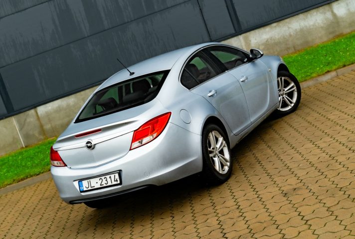 OPEL INSIGNIA