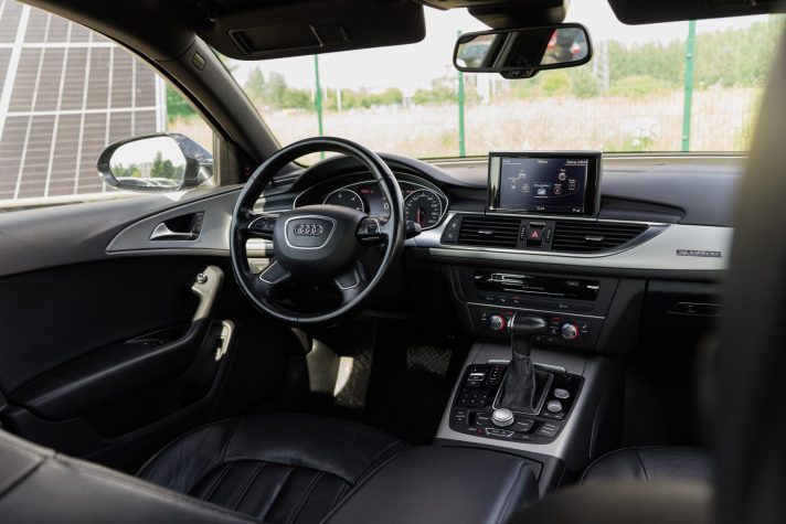 AUDI A6 LIMOUSINE QUATTRO