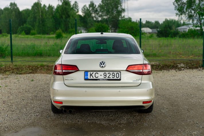 VW JETTA