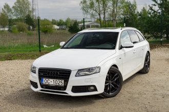 AUDI A4 AVANT QUATTRO