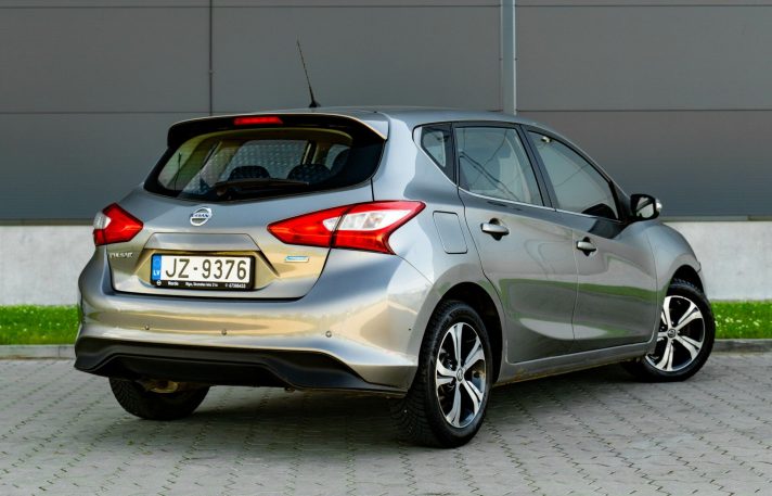 NISSAN PULSAR