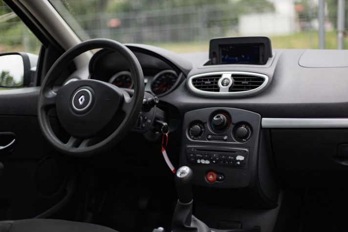 RENAULT CLIO