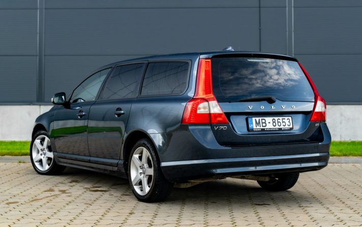 VOLVO V70