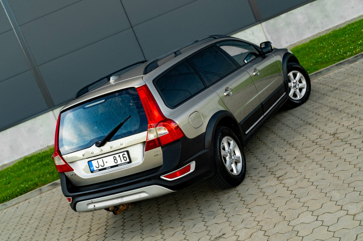 VOLVO XC70