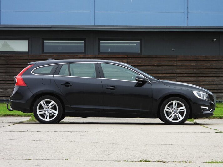 VOLVO V60 PLUG IN HYBRID