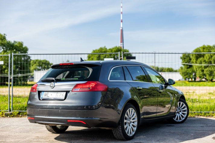 OPEL INSIGNIA SPORTS TOURER