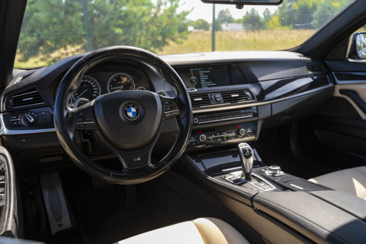 BMW 525