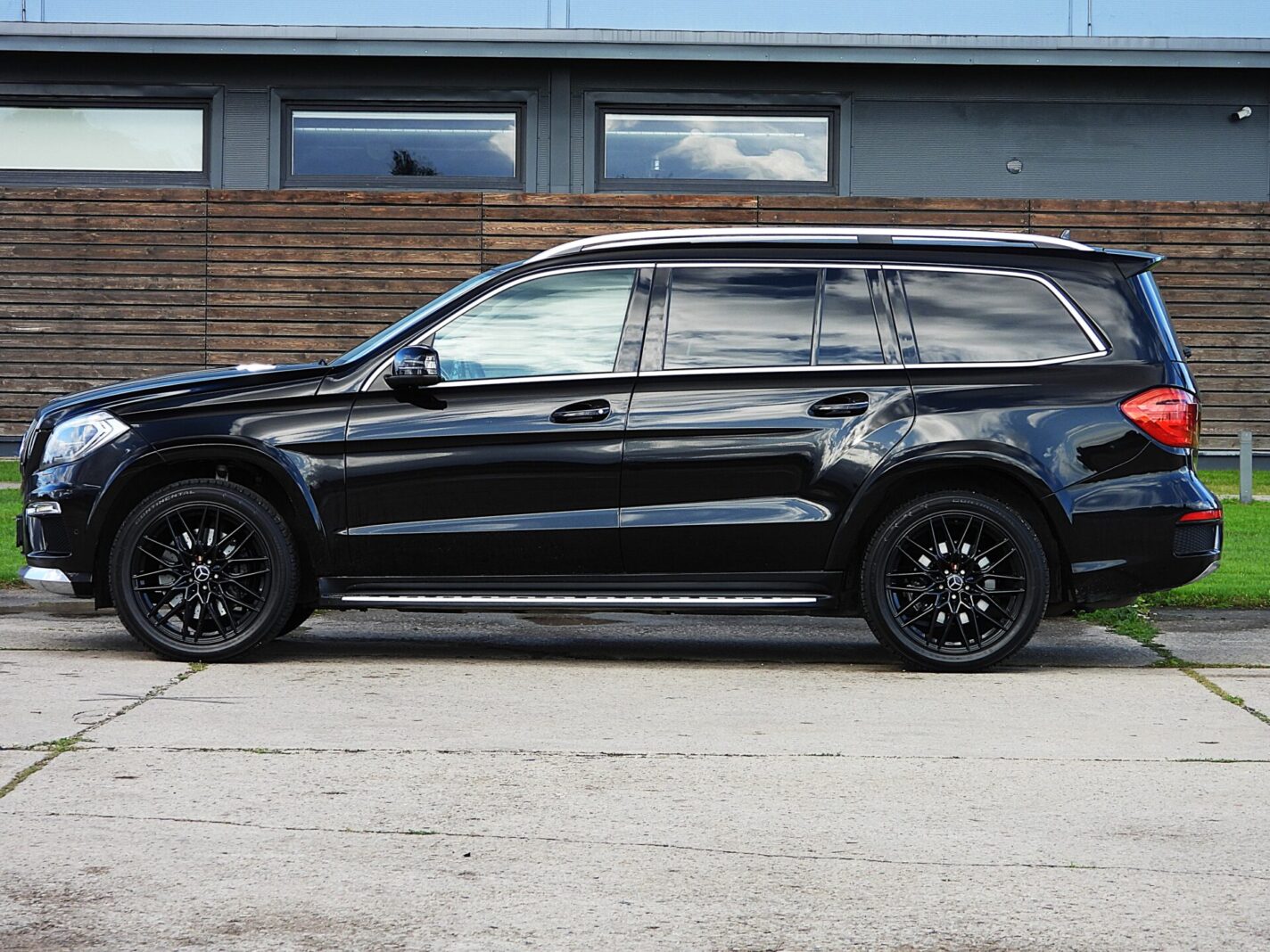 MERCEDES BENZ GL350