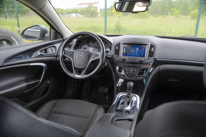 OPEL INSIGNIA SPORTS TOURER SW