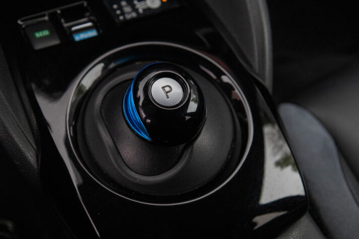 NISSAN LEAF 40KWH