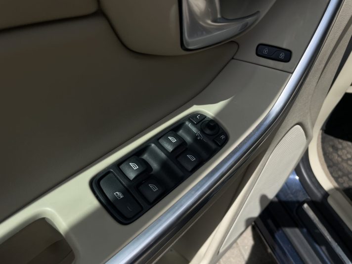 Xc60 2.4 D5 Awd 5 cilindru motors