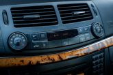 MERCEDES BENZ E200