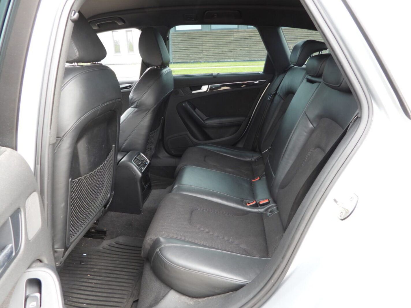 AUDI A4 S-LINE