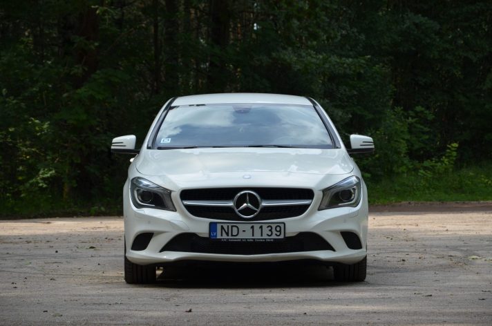 Mercedes-Benz Cla220 Sedans 2.2Cdi (125kw- 170z/s) Dīzelis ar automatisko ātrumkārbu.
