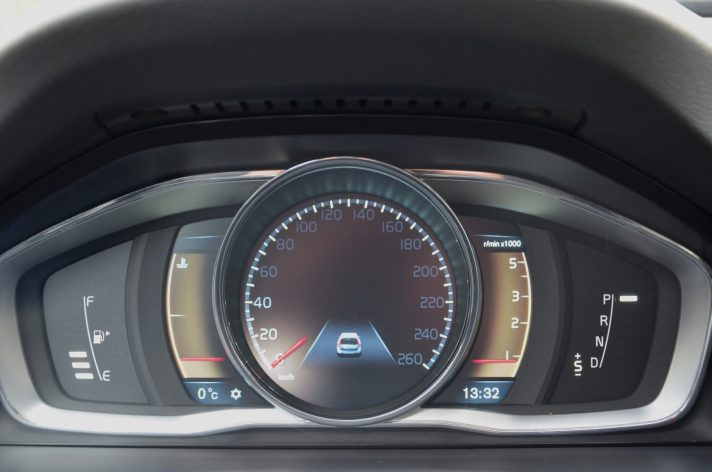 Tikko ievests. Volvo XC 70 Summum 2.4 D5 (158kw-215z/s) Dīzelis 4×4 Awd . Ar automātisko ātrumkārbu.