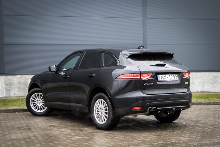Jaguar F-Pace