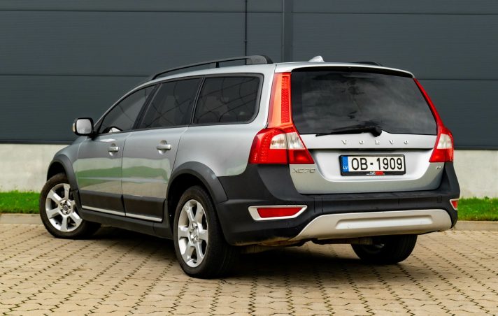 VOLVO XC70
