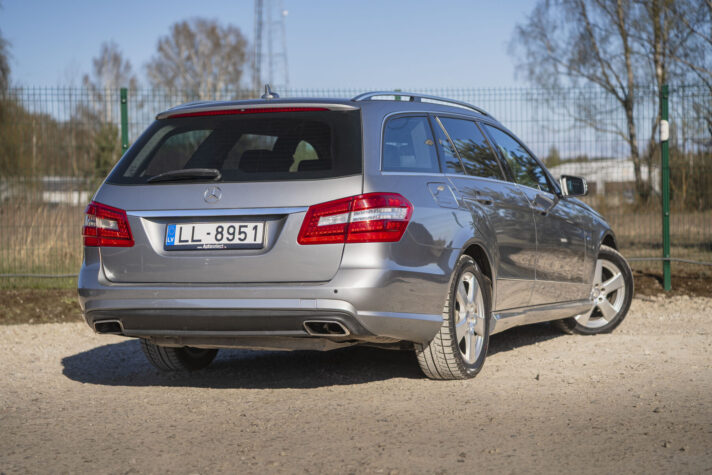 MERCEDES BENZ E250