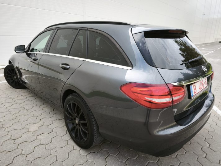 Mercedes-Benz C220 125kwt 7G-Tronic
