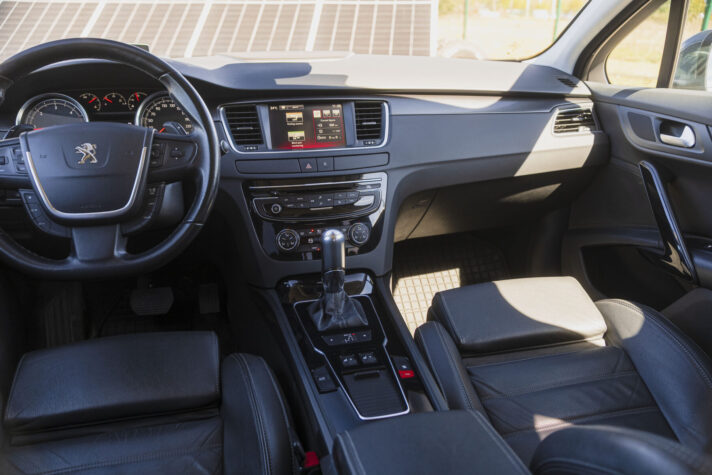 PEUGEOT 508