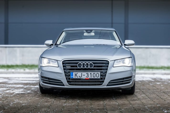 AUDI A8