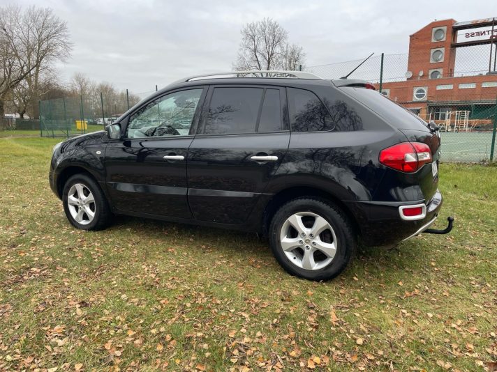 RENAULT KOLEEOS AR MAZU ORIGINALU PIERADAMU NOBRAUKUMU