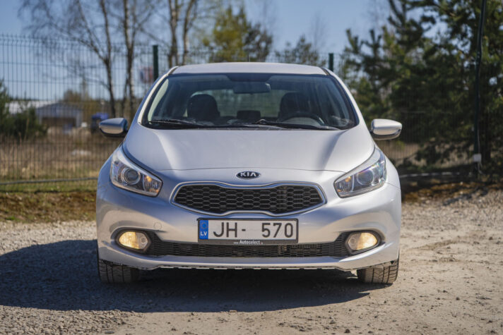 KIA CEE D