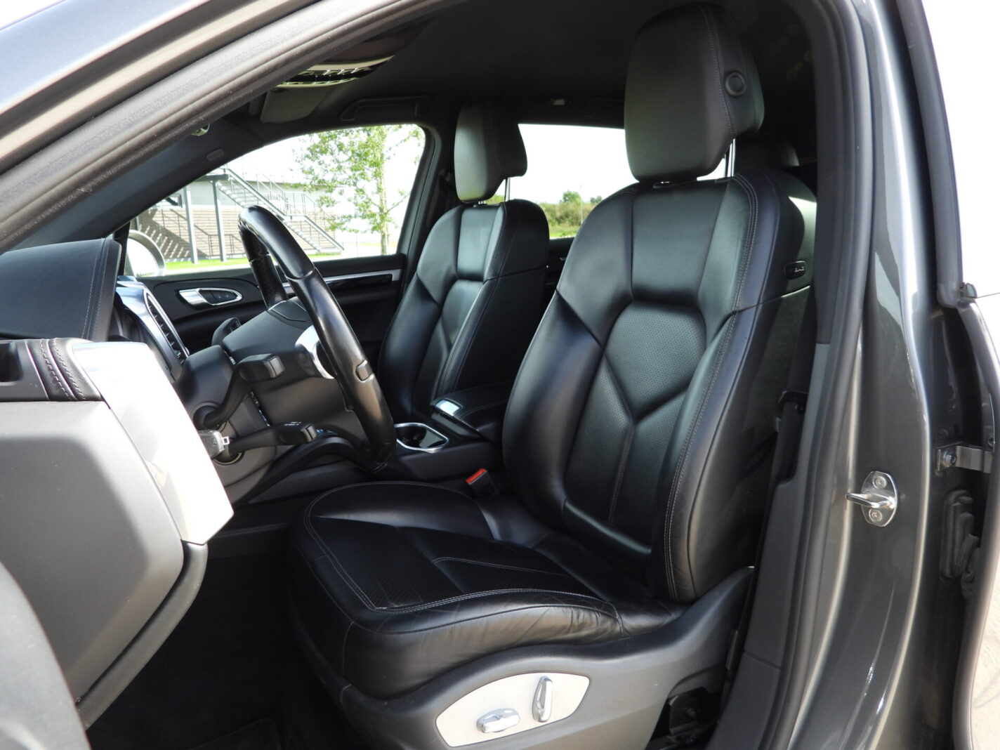 PORSCHE CAYENNE S DIESEL