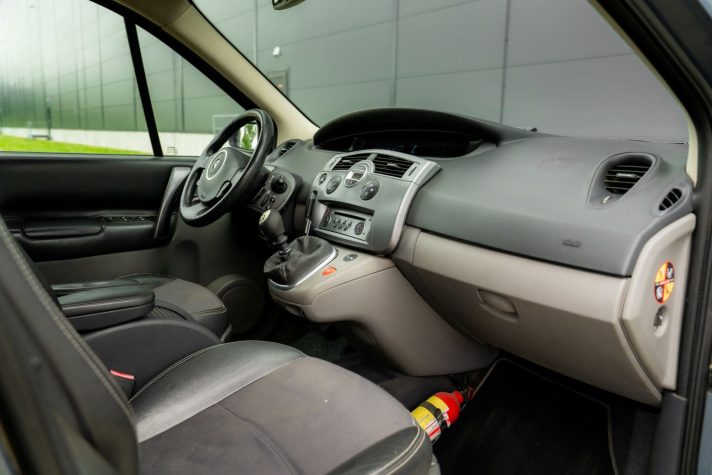 RENAULT MEGANE SCENIC