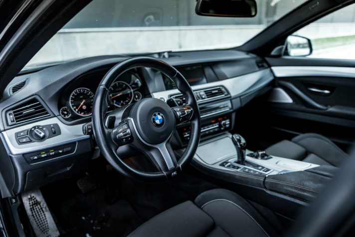 BMW 530