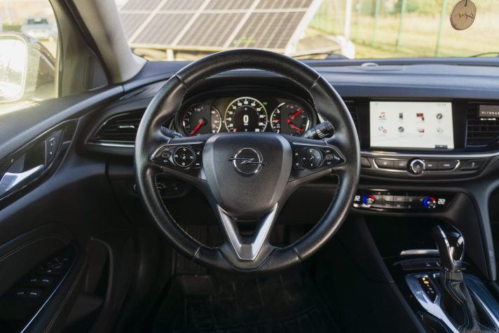 OPEL INSIGNIA GRAND TOURER
