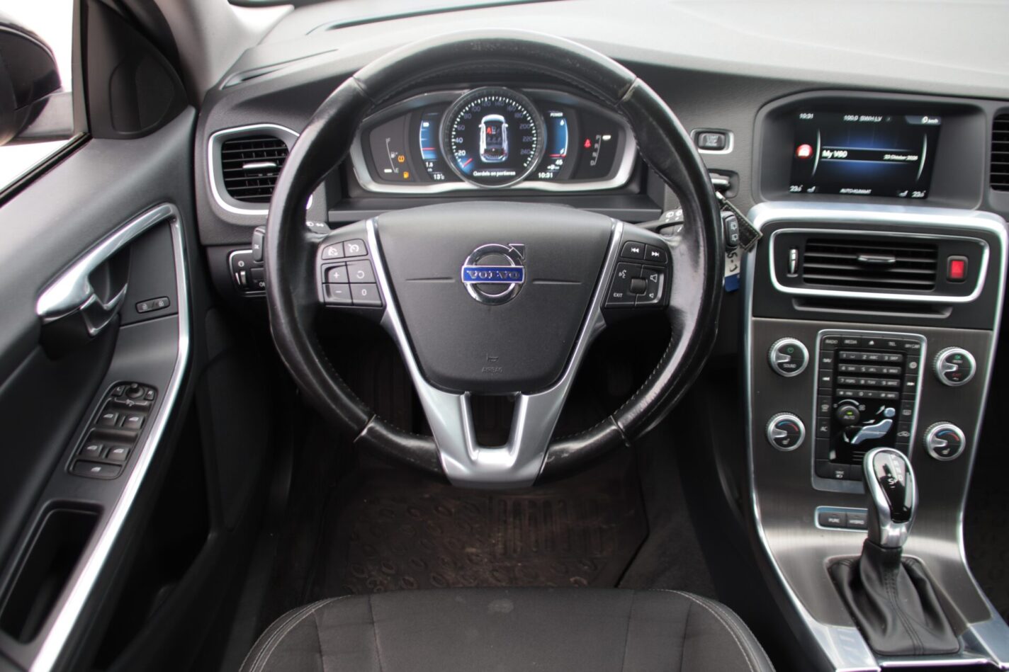 VOLVO V60 TWIN ENGINE