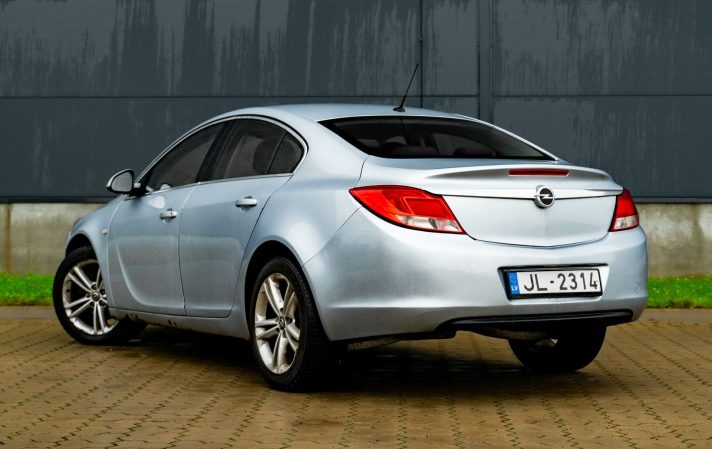 OPEL INSIGNIA