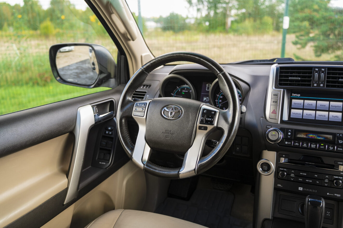 TOYOTA LAND CRUISER