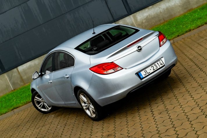 OPEL INSIGNIA
