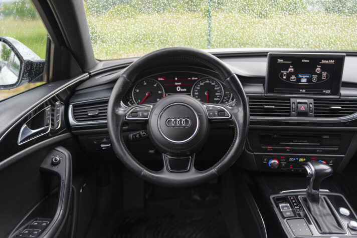 AUDI A6 LIMOUSINE QUATTRO