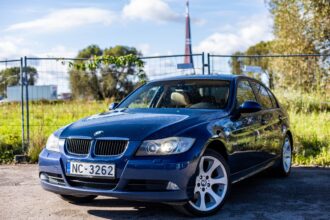 BMW 320