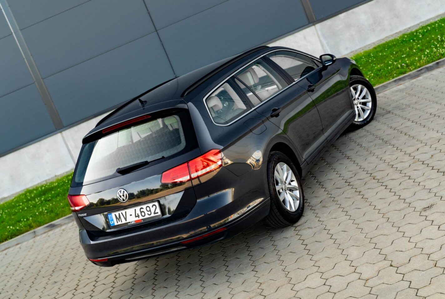 VW PASSAT