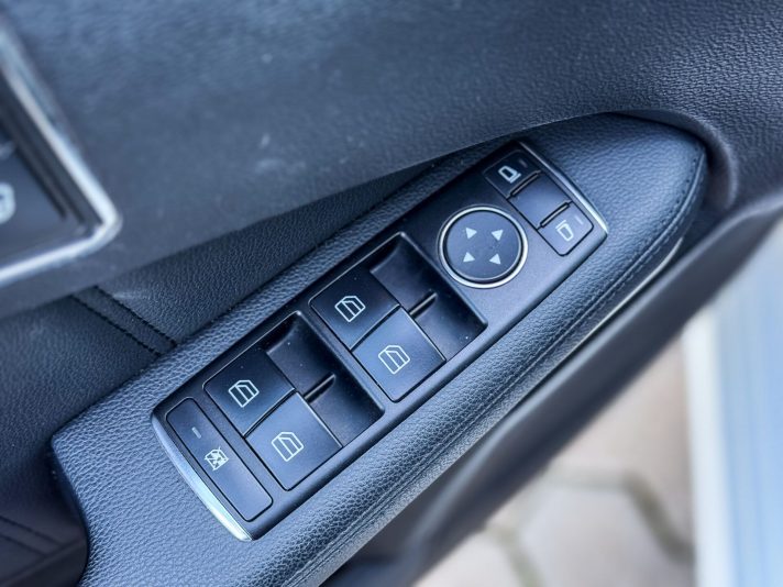 MERCEDES BENZ E250 CDI
