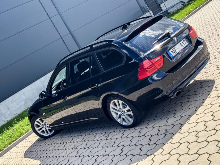 BMW 320