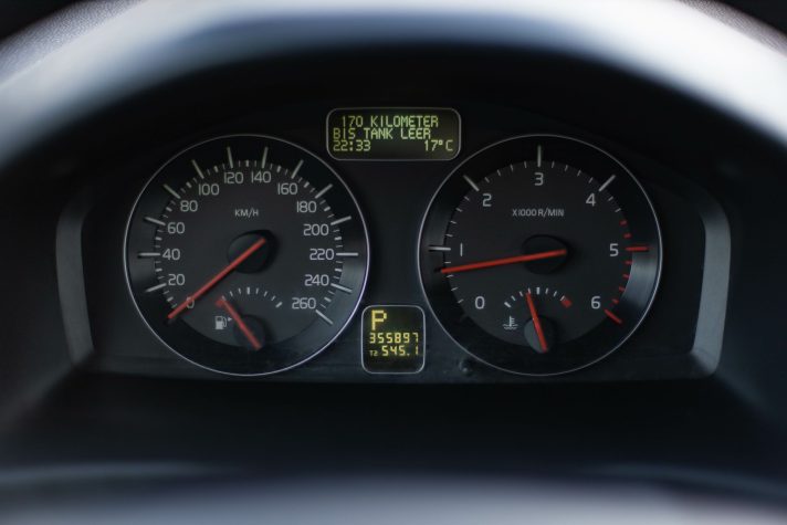 VOLVO V50