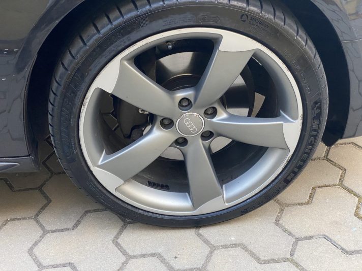 AUDI A4 AVANT 3.0D QUATRRO 180Kw S-Line