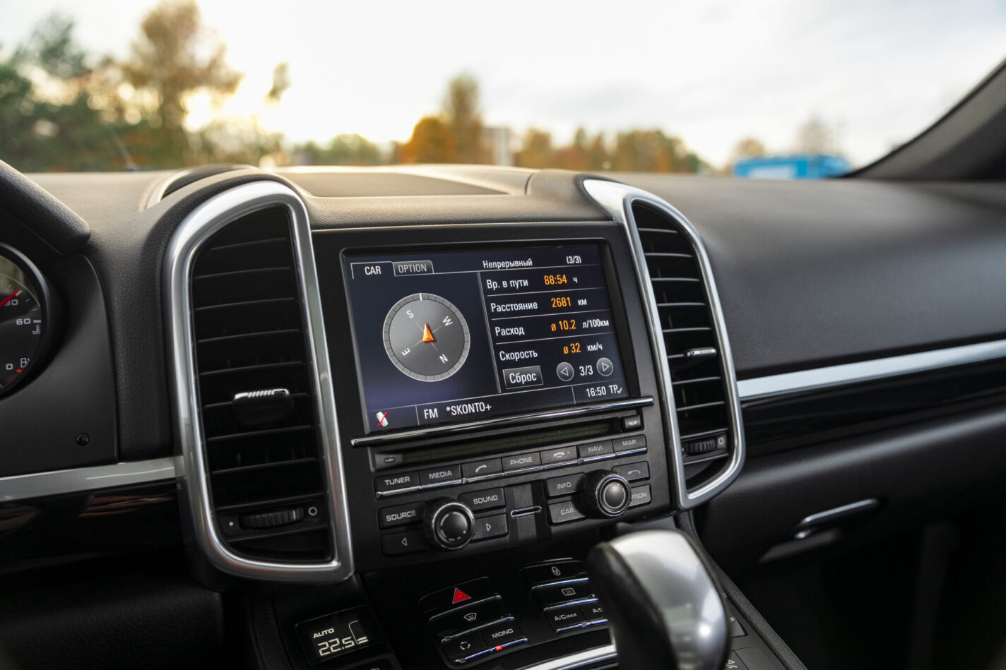 PORSCHE CAYENNE