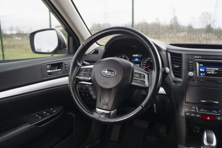 SUBARU LEGACY